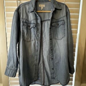 sofia by sofia vergara Light Blue Denim Top